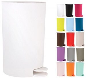 Abfalleimer mit Tret-Funktion in der Farbe weiß